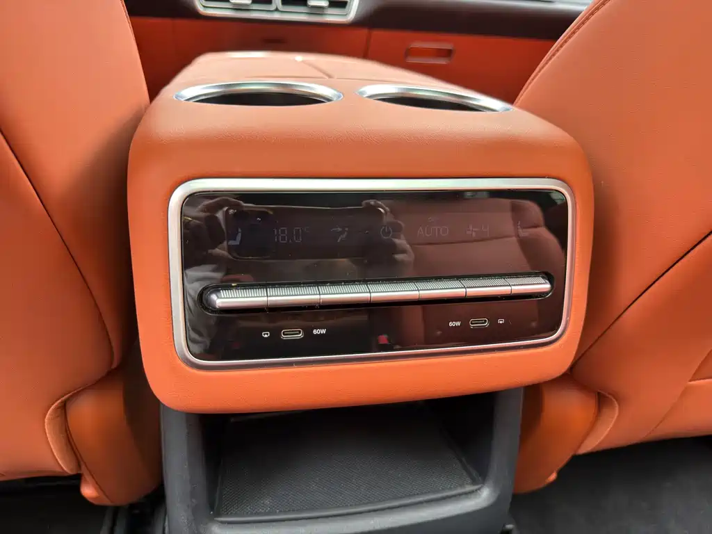 Li Auto Li L8 — миниатюра 13