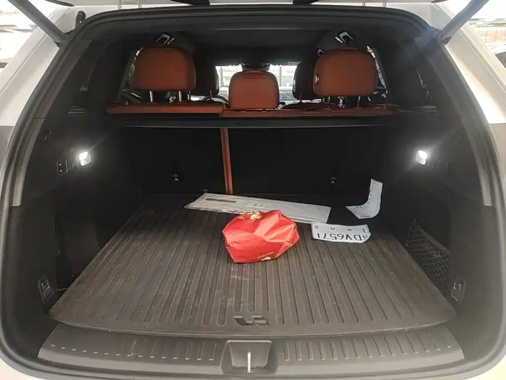 Li Auto Li L6 — миниатюра 19