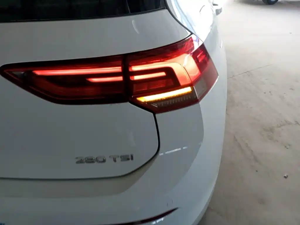 Volkswagen Golf — миниатюра 8