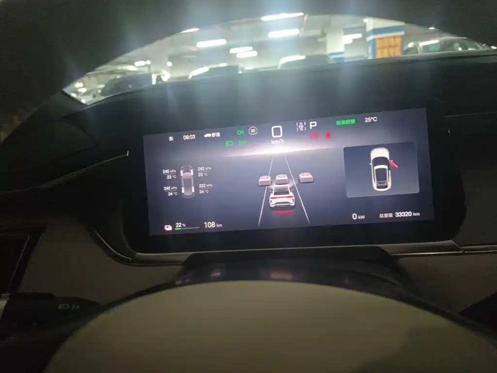 BYD L EV — миниатюра 12