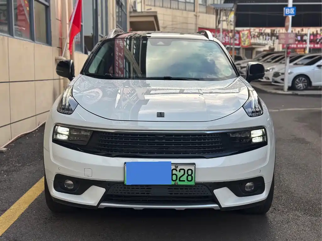 Lynk & Co 01 EM-P — миниатюра 2