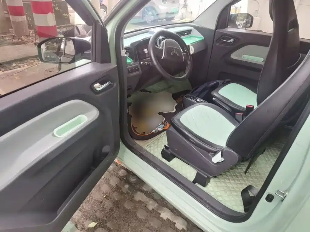 Wuling MINIEV — миниатюра 16
