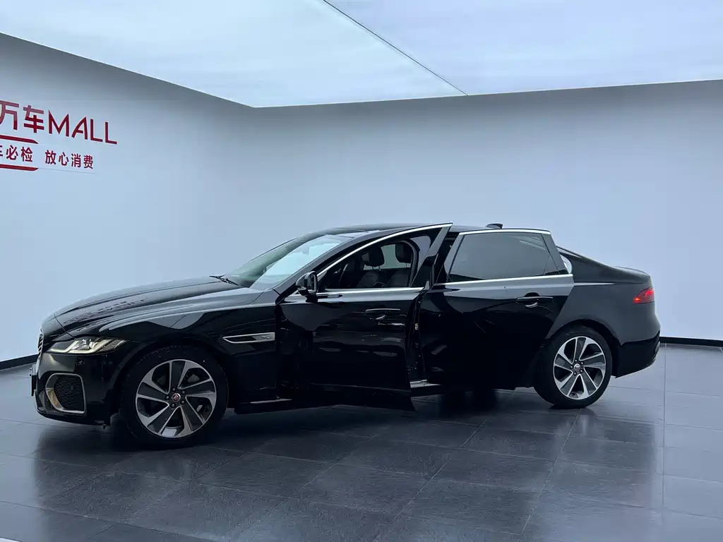 Jaguar XFL — миниатюра 26