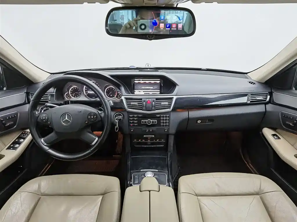 Mercedes-Benz E-Class E 2012 E 260 L CGI Fashion