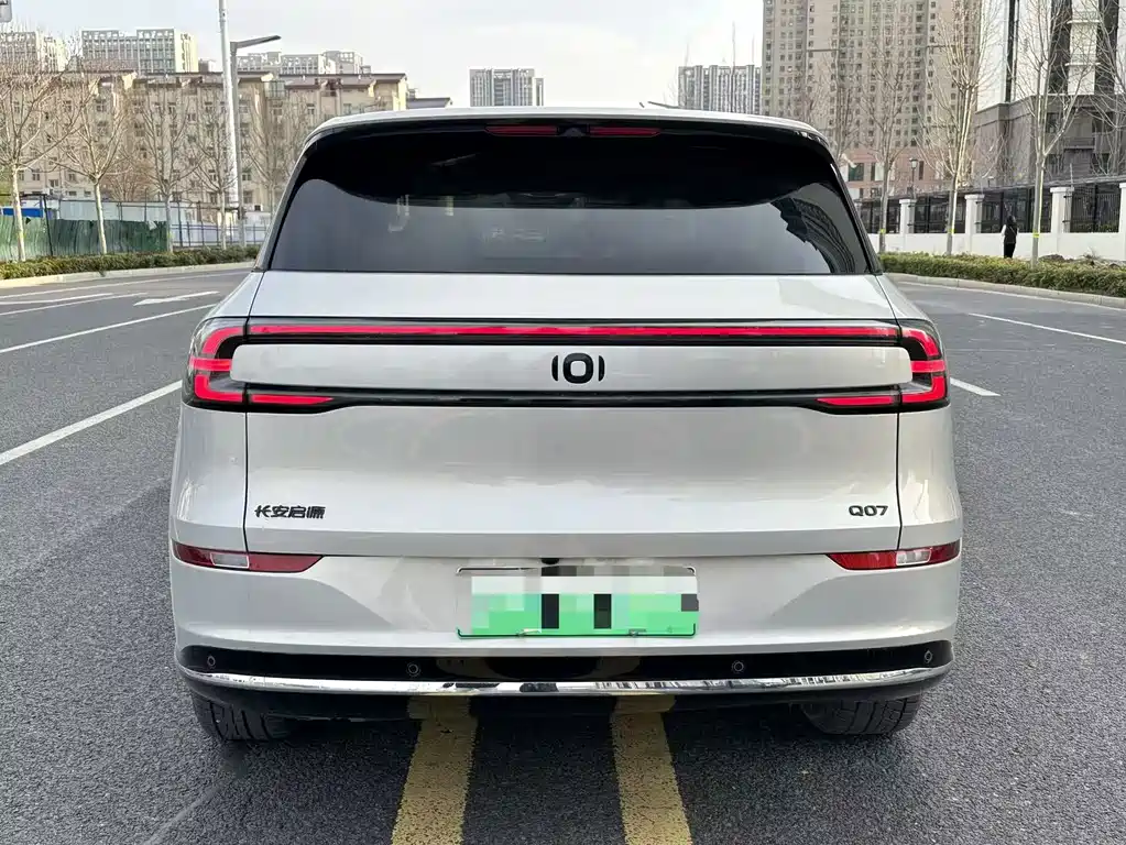 CHANGAN Q07