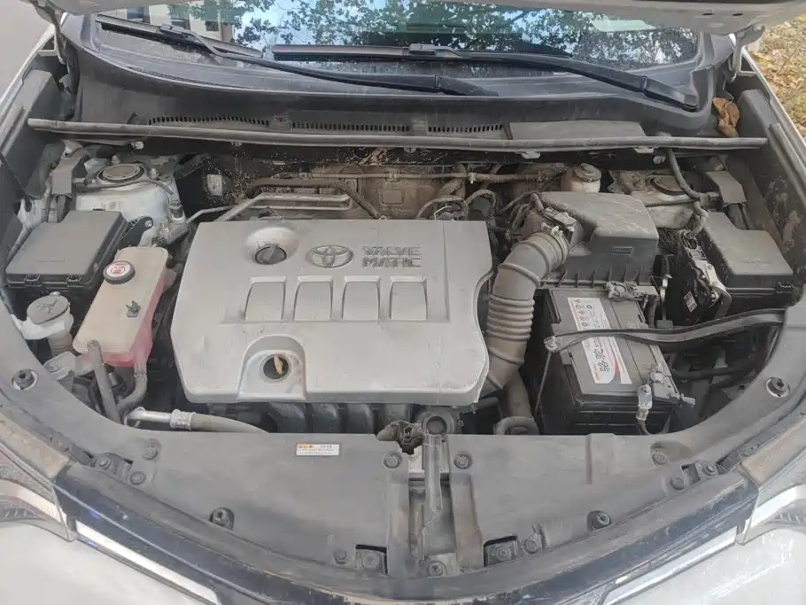 Toyota RAV4 — миниатюра 10