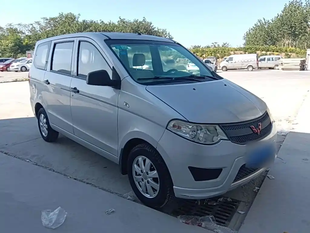 Wuling Hongguang — миниатюра 4