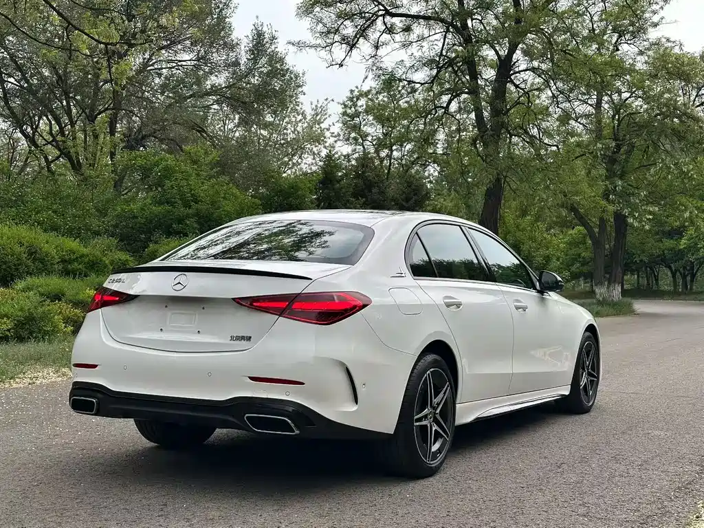 Mercedes-Benz C-Class — миниатюра 5