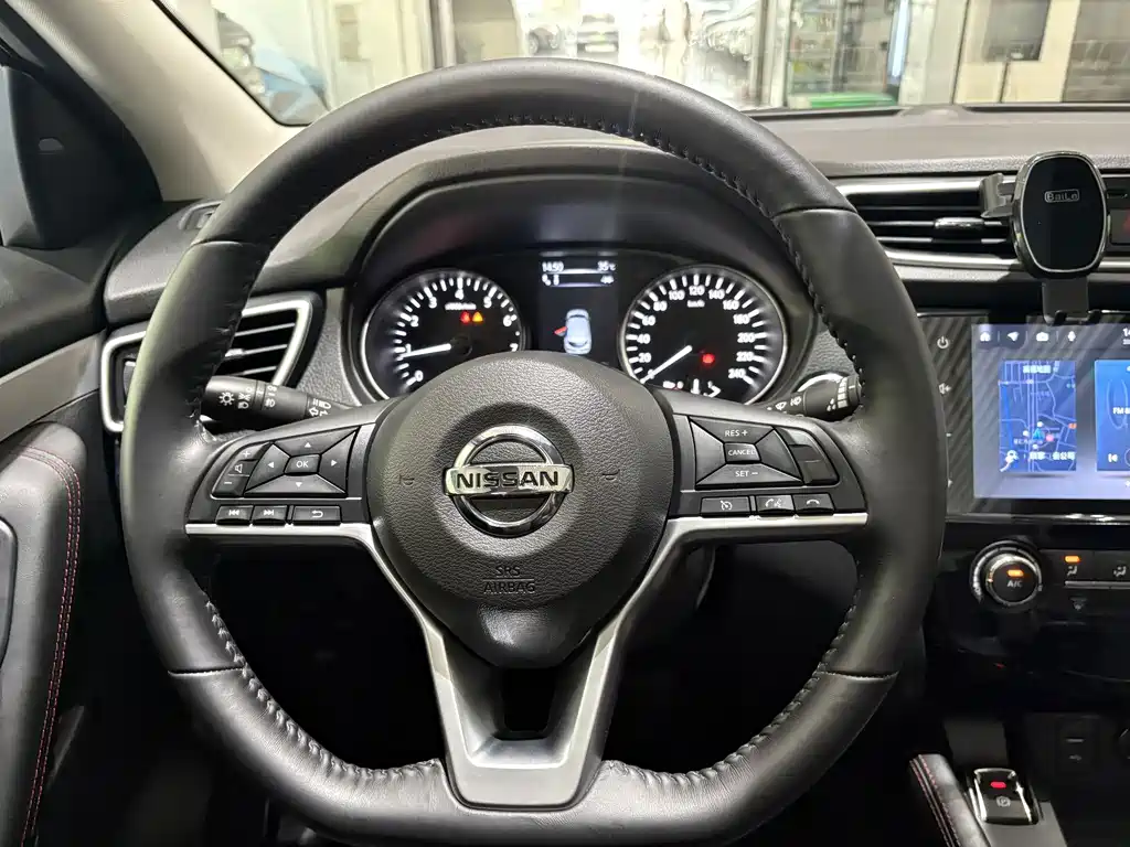 Nissan Qashqai — миниатюра 6
