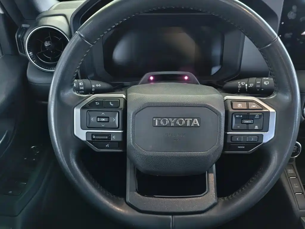 Toyota Prado — миниатюра 9