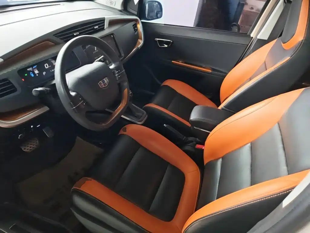 Geely Vision X1 — миниатюра 15