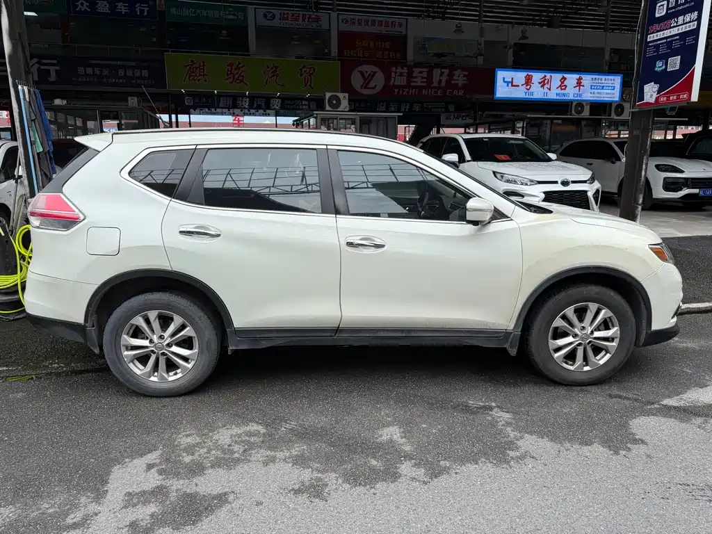 Nissan X-Trail — миниатюра 5