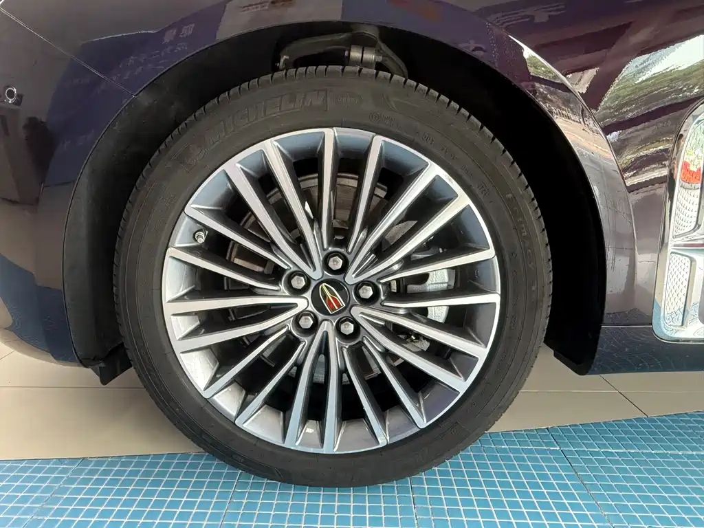 Hongqi H9 2020 2.0T
