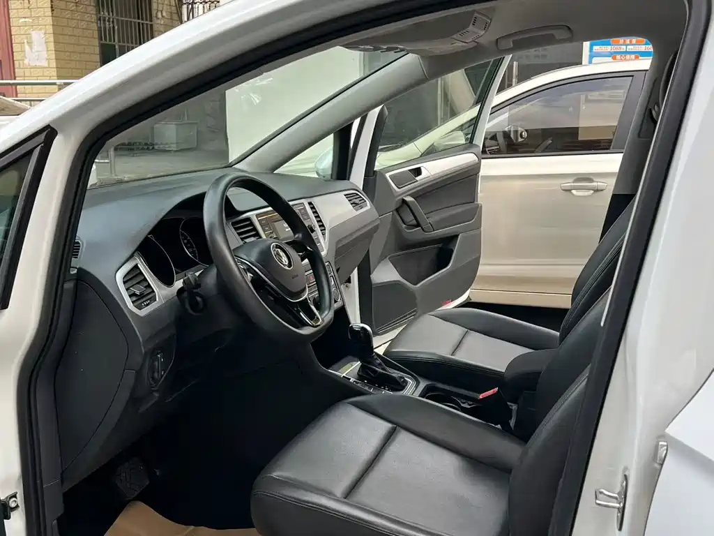 Volkswagen Golf Sportsvan — миниатюра 7