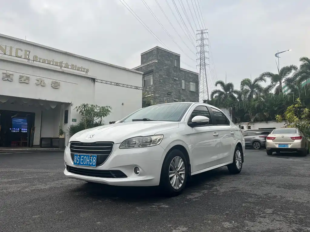 Peugeot 301 2015