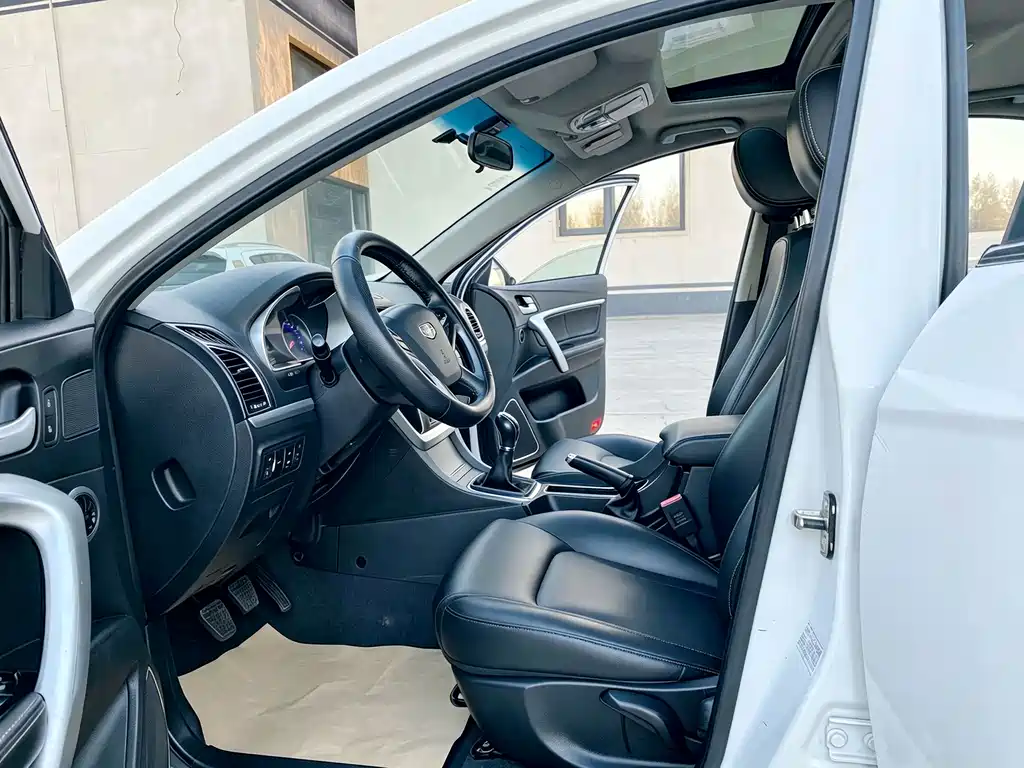 Geely Emgrand — миниатюра 7