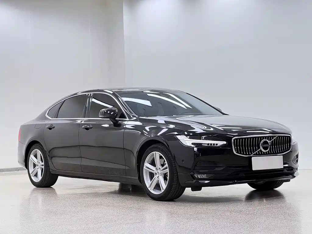 Volvo S90 2018 T4