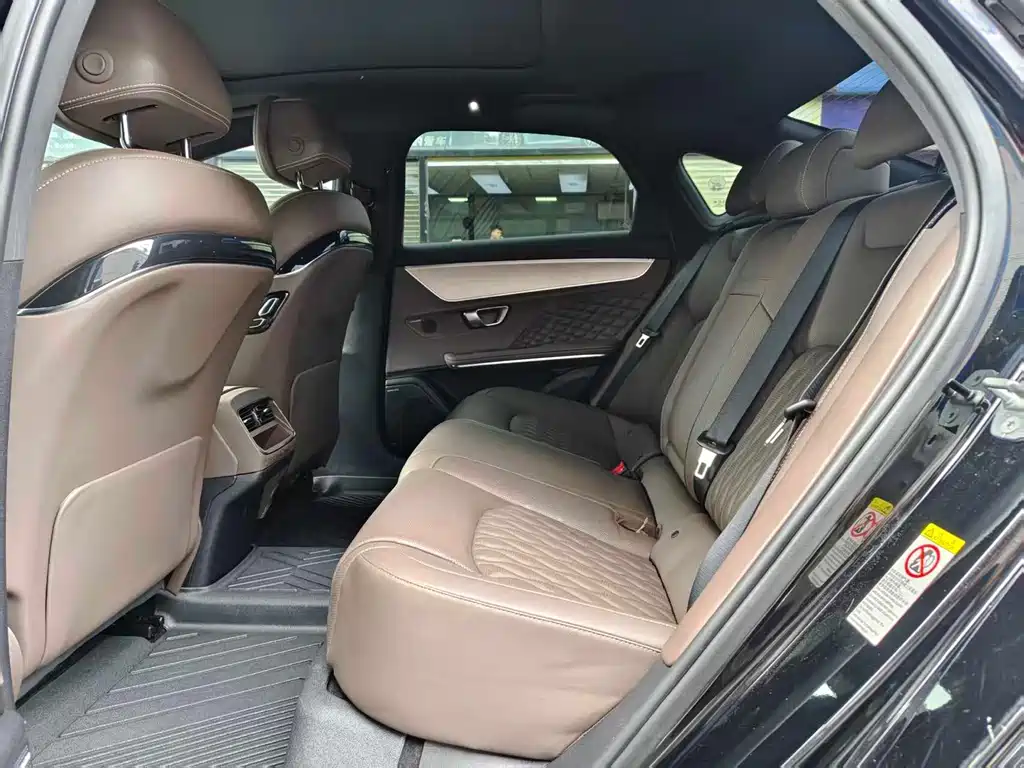 BYD Han 2022 DM-i 121KM