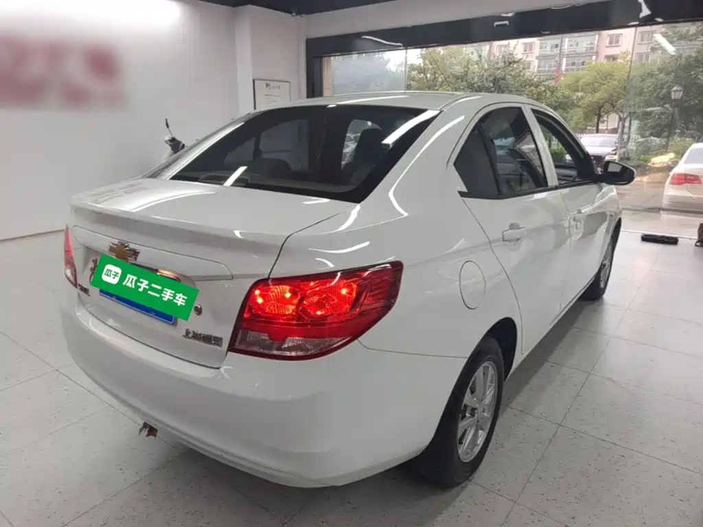 Chevrolet Sail 2015 3 1.3L MT