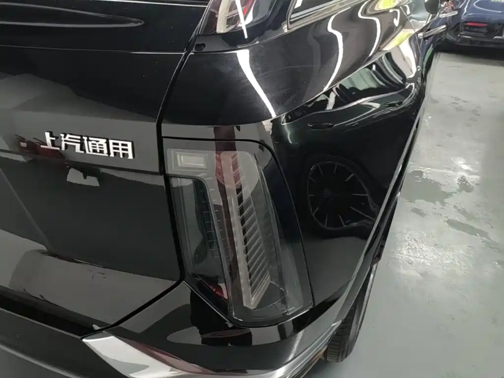 Cadillac IQ — миниатюра 8