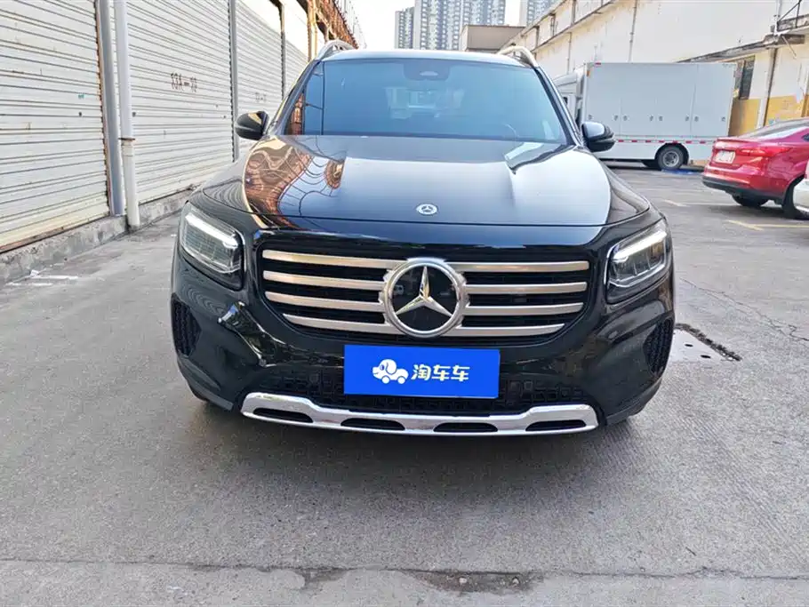 MERCEDES-BENZ GLB