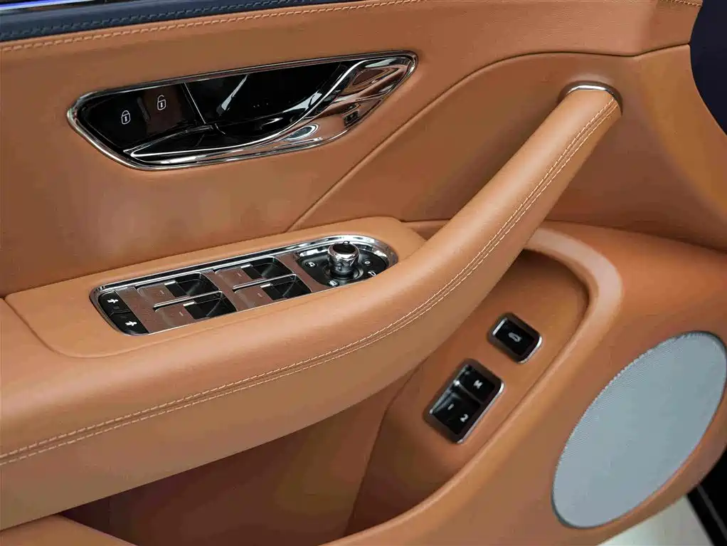 Bentley Flying Spur — фотографии объявления, Фото 15