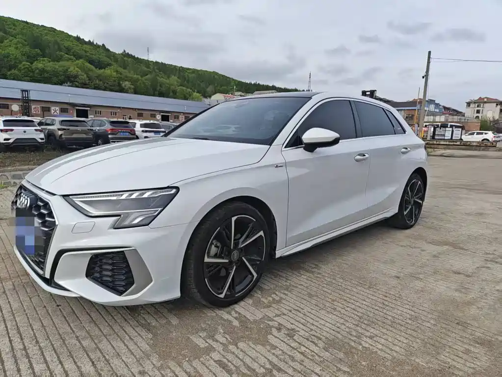 Купить Audi A3