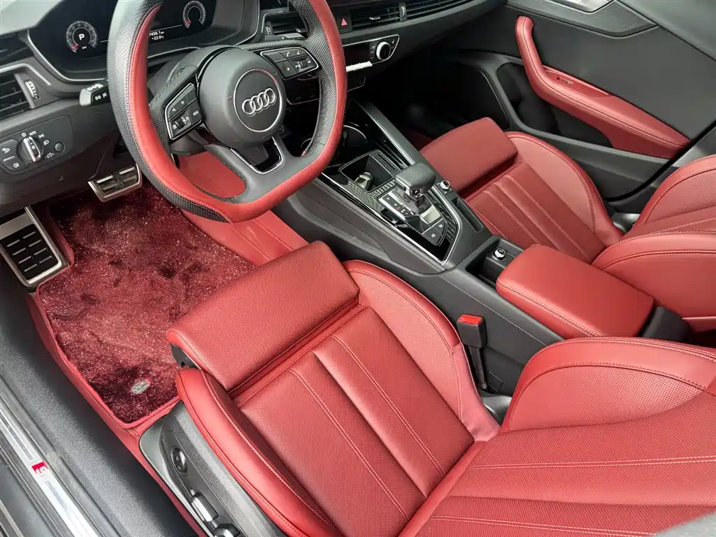 Audi A4L 2024 40 TFSI Luxury