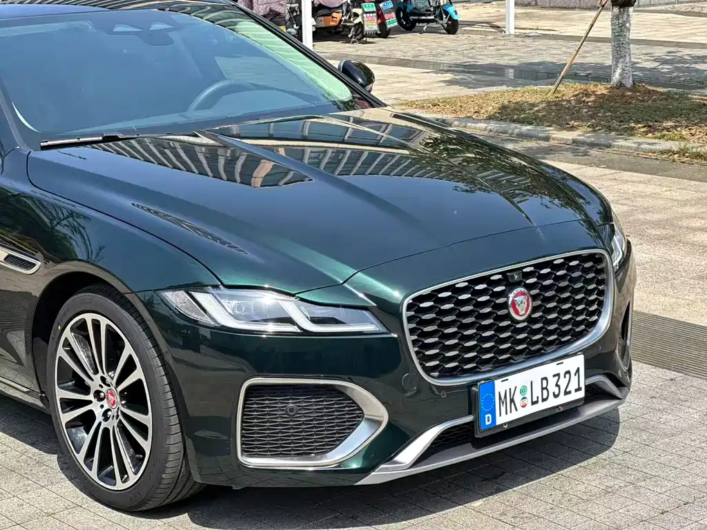 Jaguar XFL 2022 XFL 2.0T P250 Premium Luxury