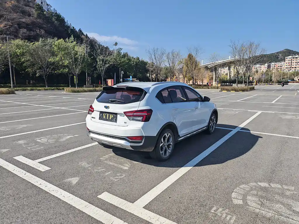 Geely Vision S1 — миниатюра 9