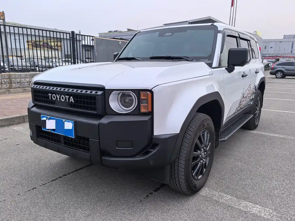 Toyota Prado 2025