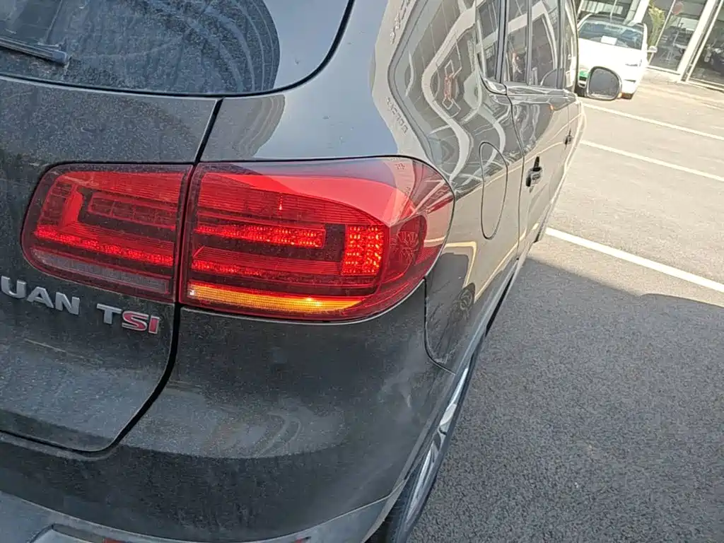 Volkswagen Tiguan — миниатюра 8