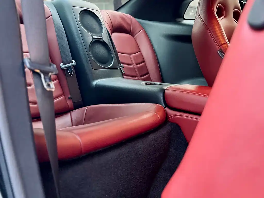 Nissan GT-R — миниатюра 11