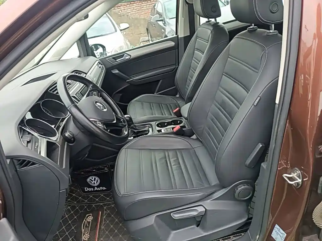 Volkswagen Touran — миниатюра 15