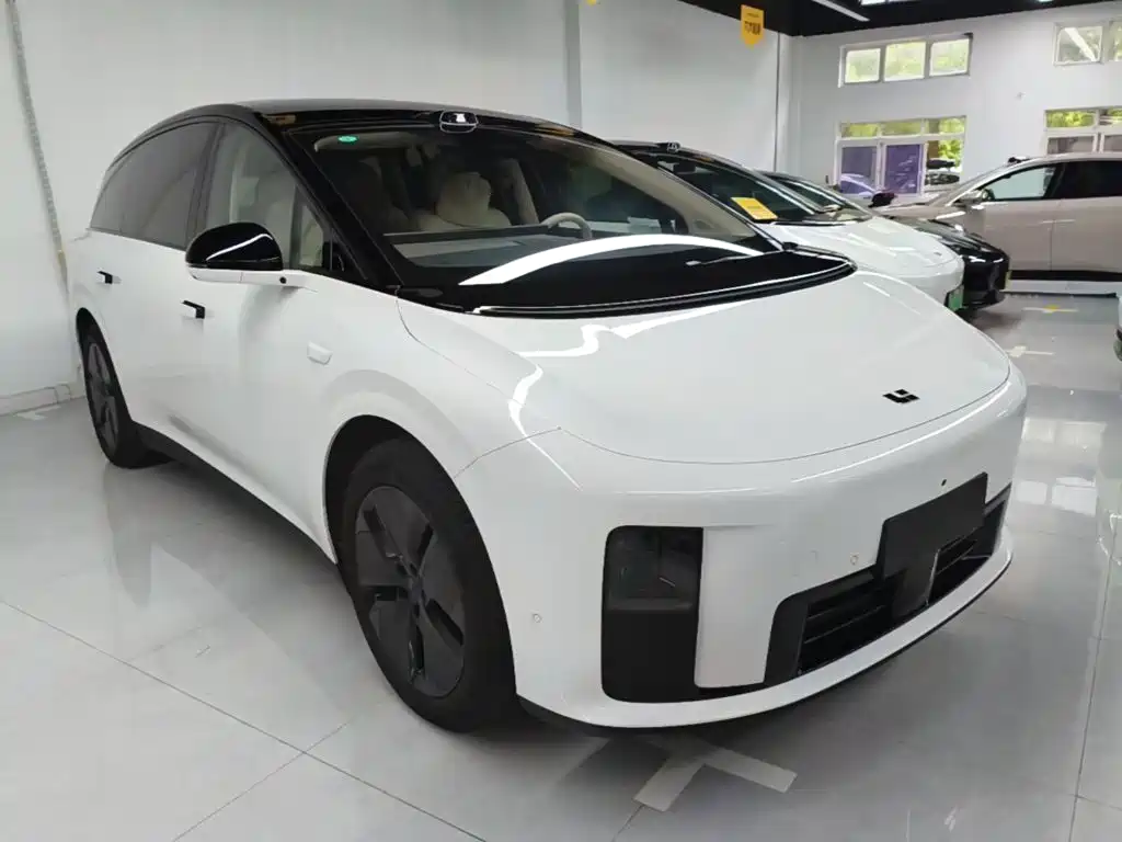 Li Auto i8 2025 Standard