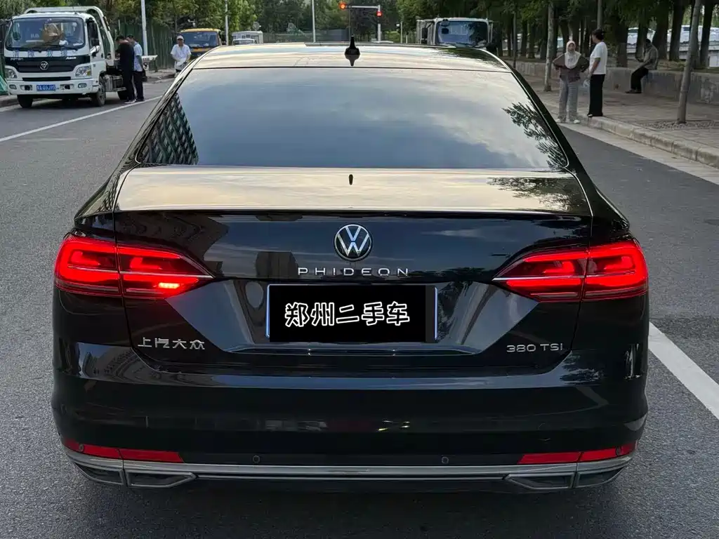 Volkswagen Phideon — миниатюра 7