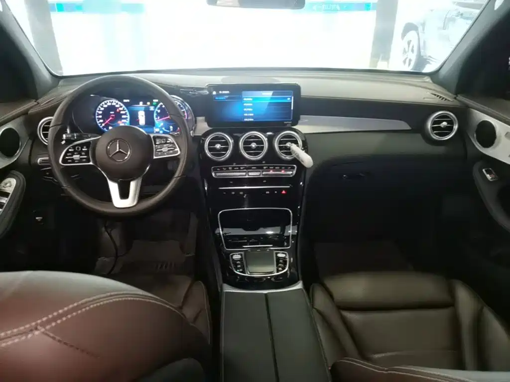 Mercedes-Benz GLC — миниатюра 10