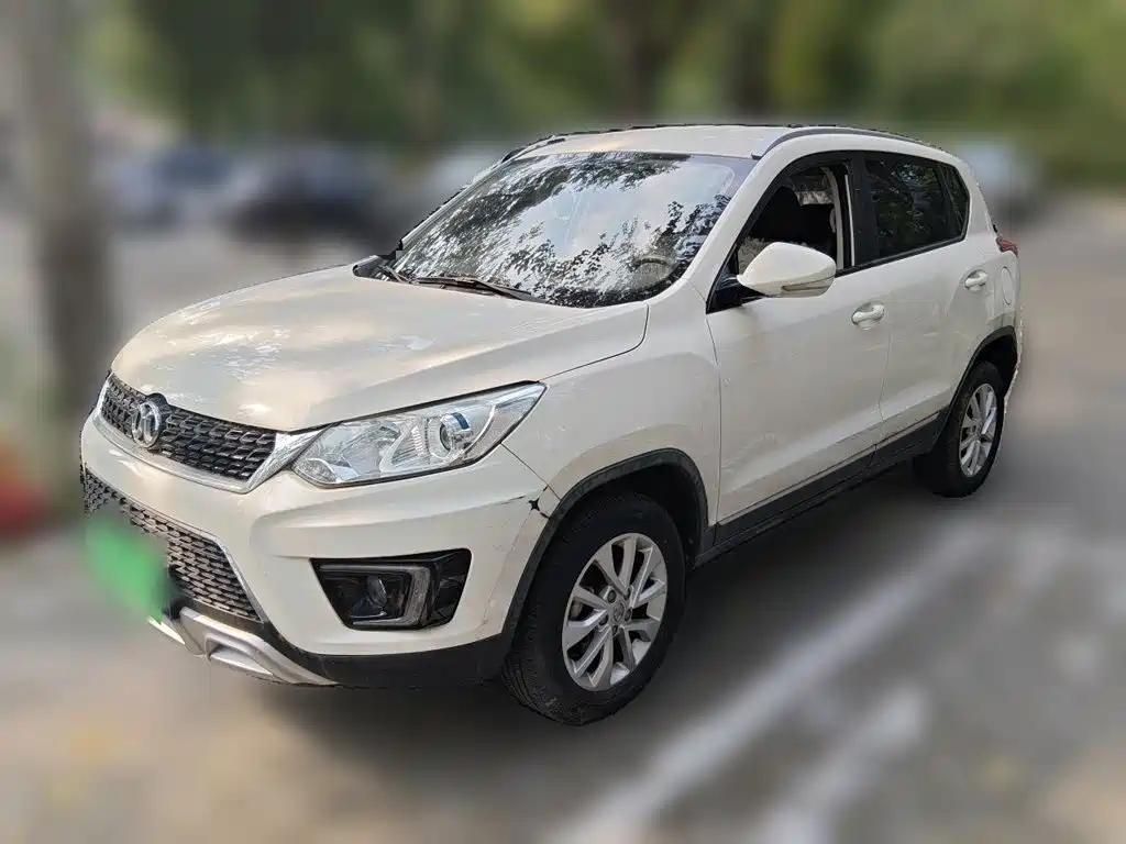 BAIC Senova X35