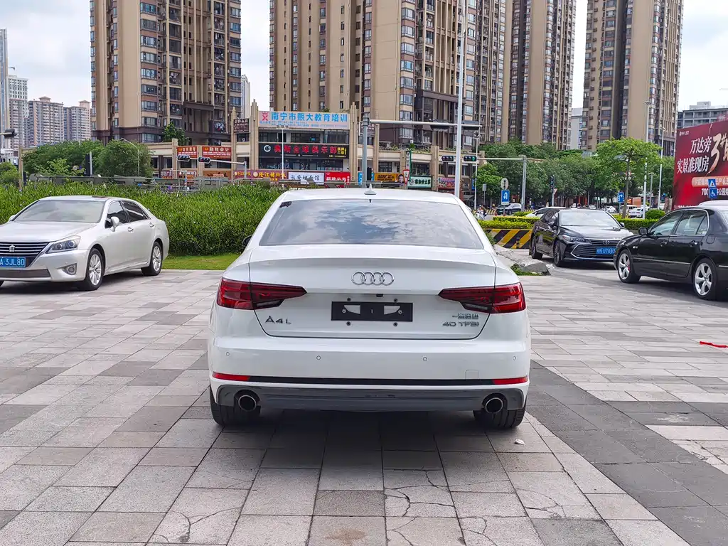 Audi A4L 2018 30 40 TFSI Fashion