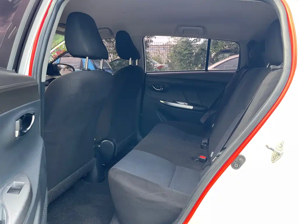 Toyota Yaris L Zhixuan YARiS L 2014 1.3E MT
