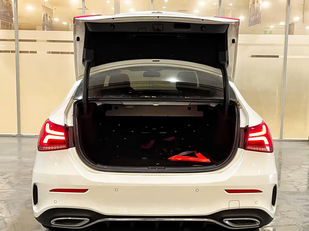 MERCEDES-BENZ A CLASS