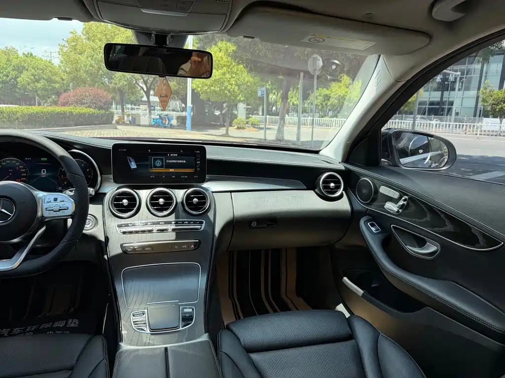 Mercedes-Benz C-Class — миниатюра 19