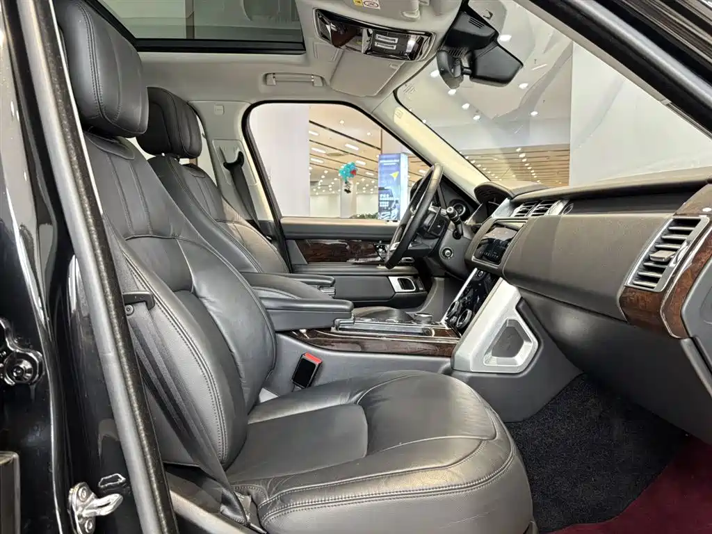 Land Rover Range Rover — миниатюра 17