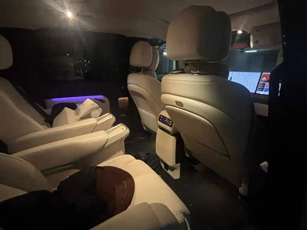 Li Auto Li MEGA — миниатюра 3
