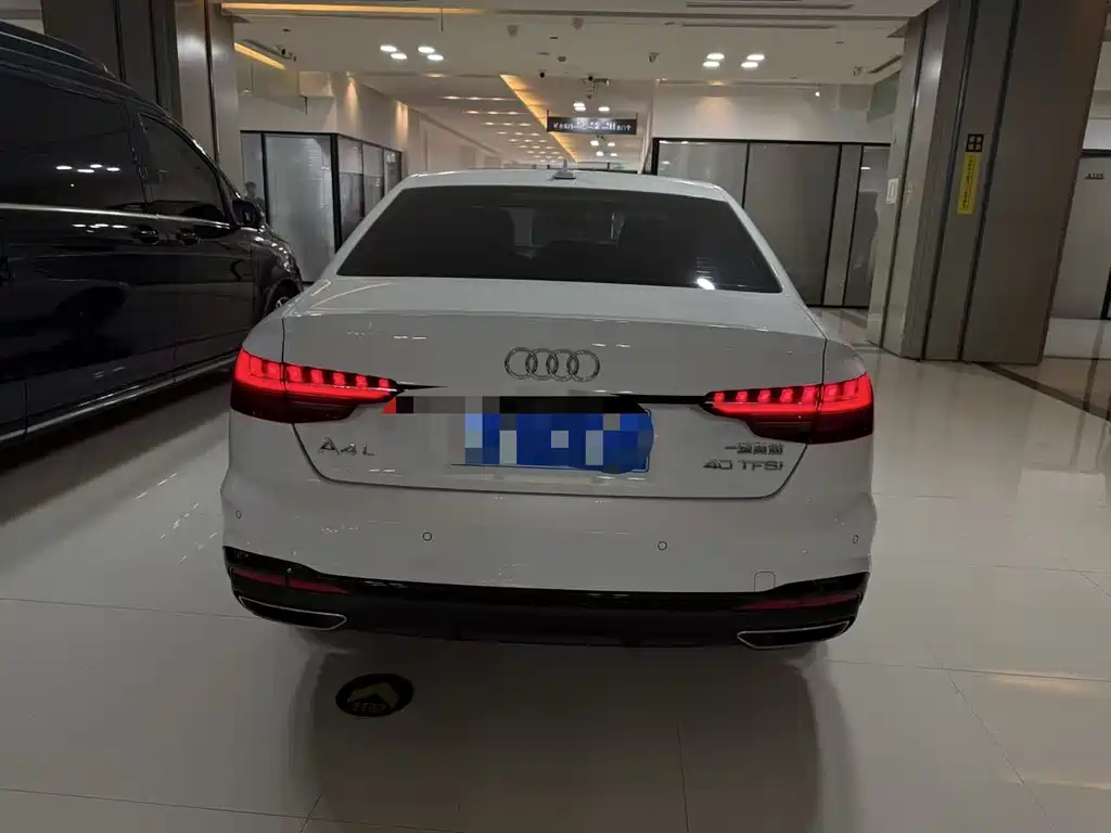 Audi A4L 2025 200 Enjoy 40 TFSI Luxury