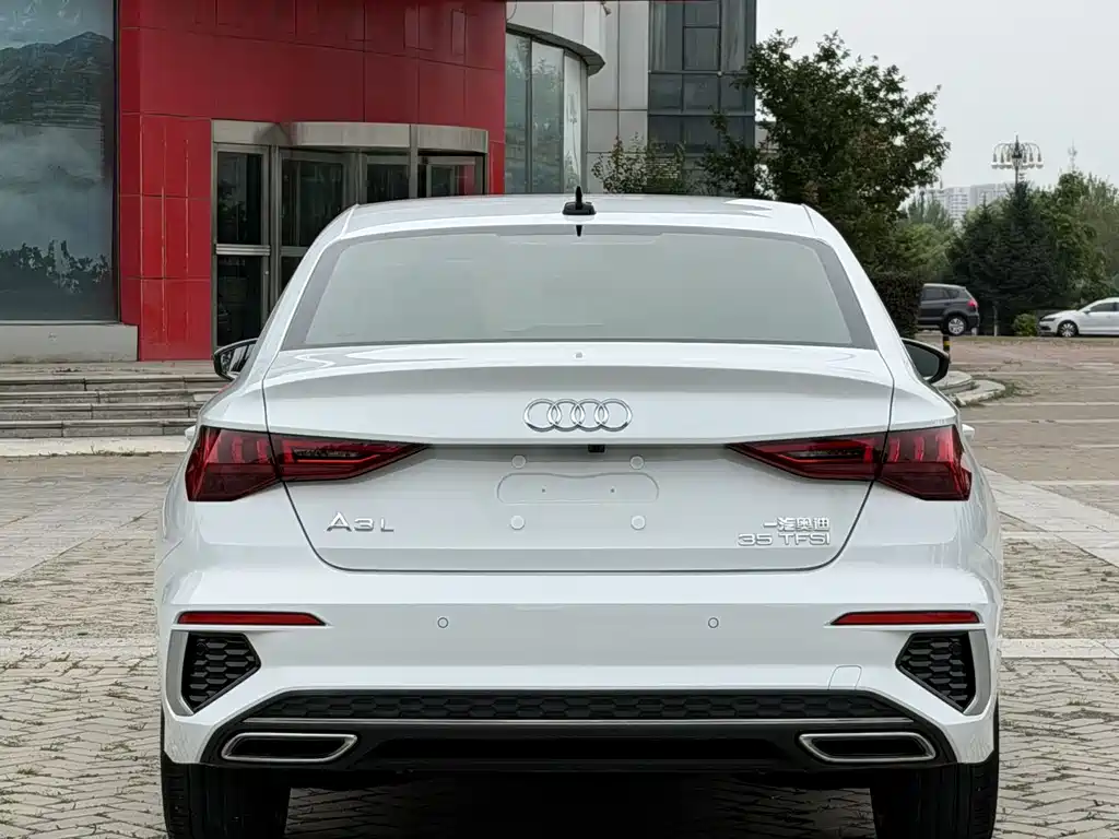 Audi A3 2023 Sportback 35 TFSI Fashion Sport
