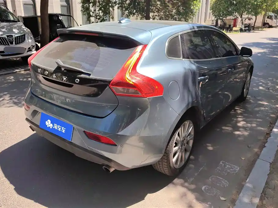 Volvo V40 2014 2.0T