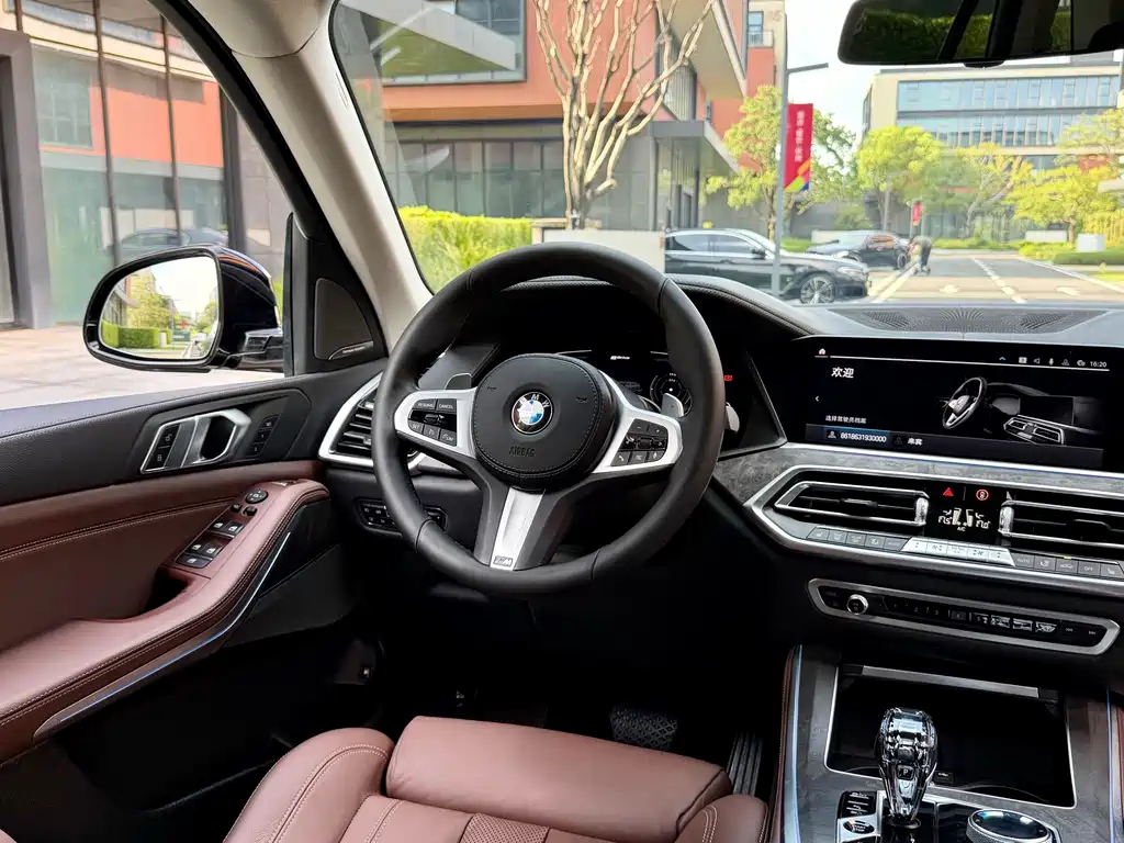 BMW X5 New Energy (Import) — миниатюра 17