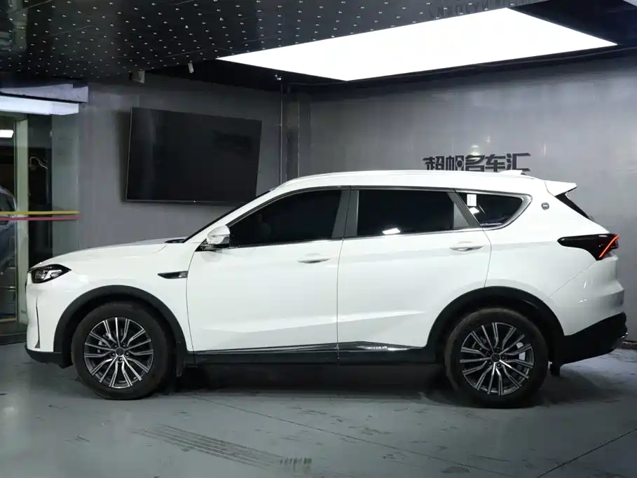 JETOUR X70 PLUS 2023 1.5T DCT Warrior PLUS 5 мест