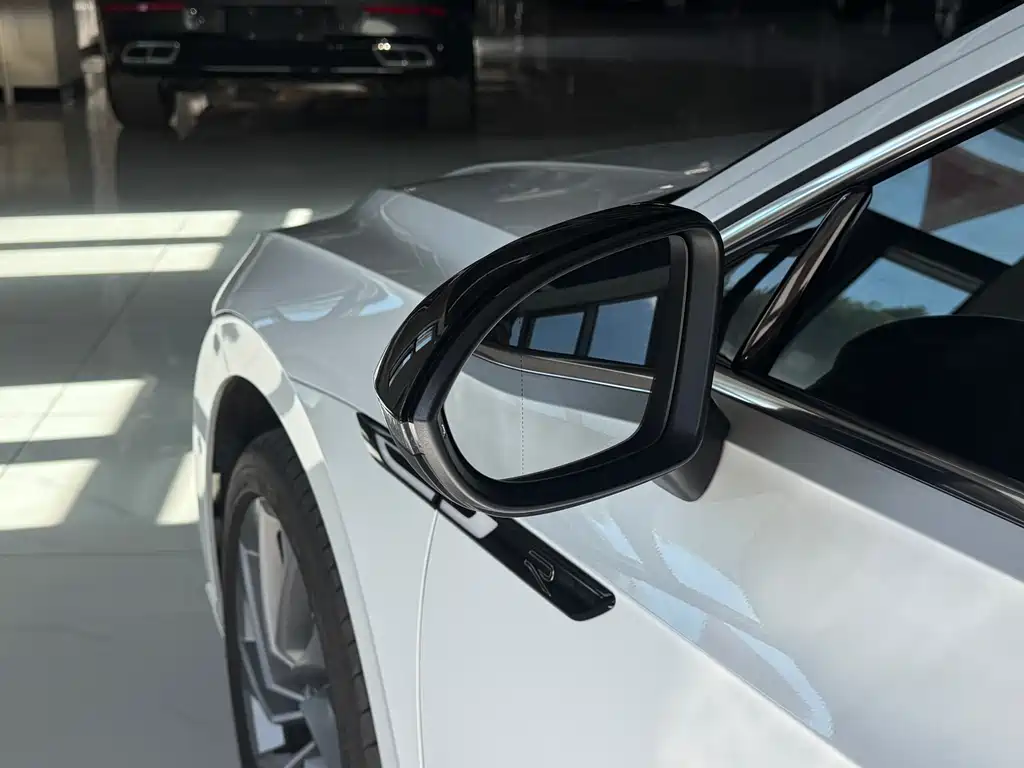 Volkswagen FAW - Passat CC CC 2026 3000 380TSI